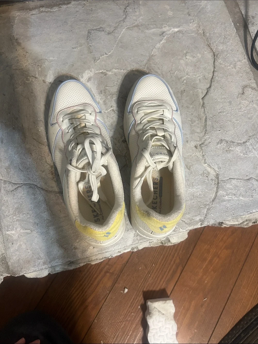 Skechers Upbeats 'White Yellow Blue'